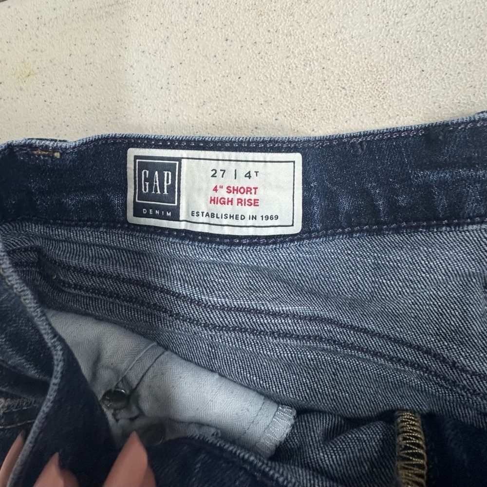 GAP Dark Blue Jean Shorts with Frayed Hem
Sz 4 - Picture 3 of 3